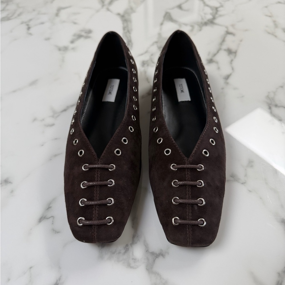 Toteme brown suede flats